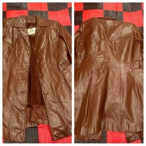 Vintage BERMAN’S The Leather Experts
Leather Jacket size 12
Chestnut/Burnt Umber
